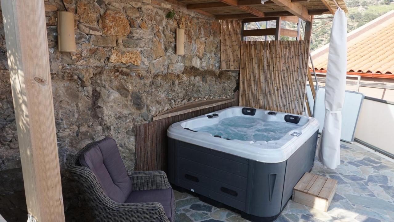 Arhondiko Luxury House Villa Сугия Екстериор снимка